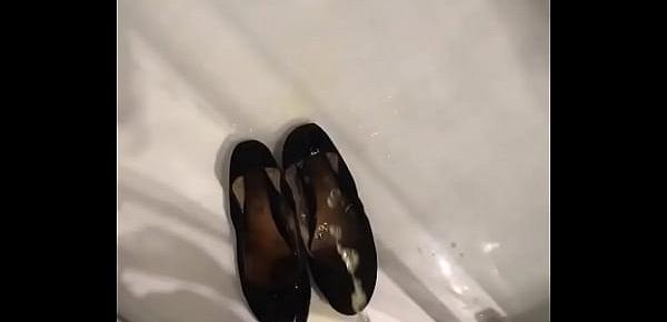  Balerina shoe piss